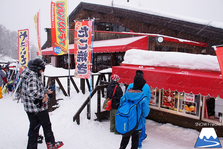 さっぽろばんけいスキー場 キッズからモーグル選手まで、レベルを問わず大賑わい♪